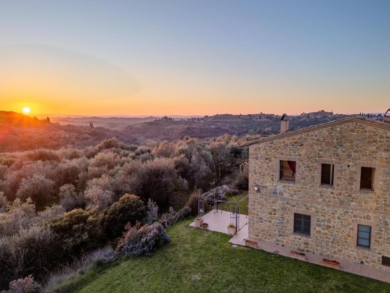 קאסטלמוזיו Agriturismo Pascianella Appartamento Bel Tramonto מראה חיצוני תמונה