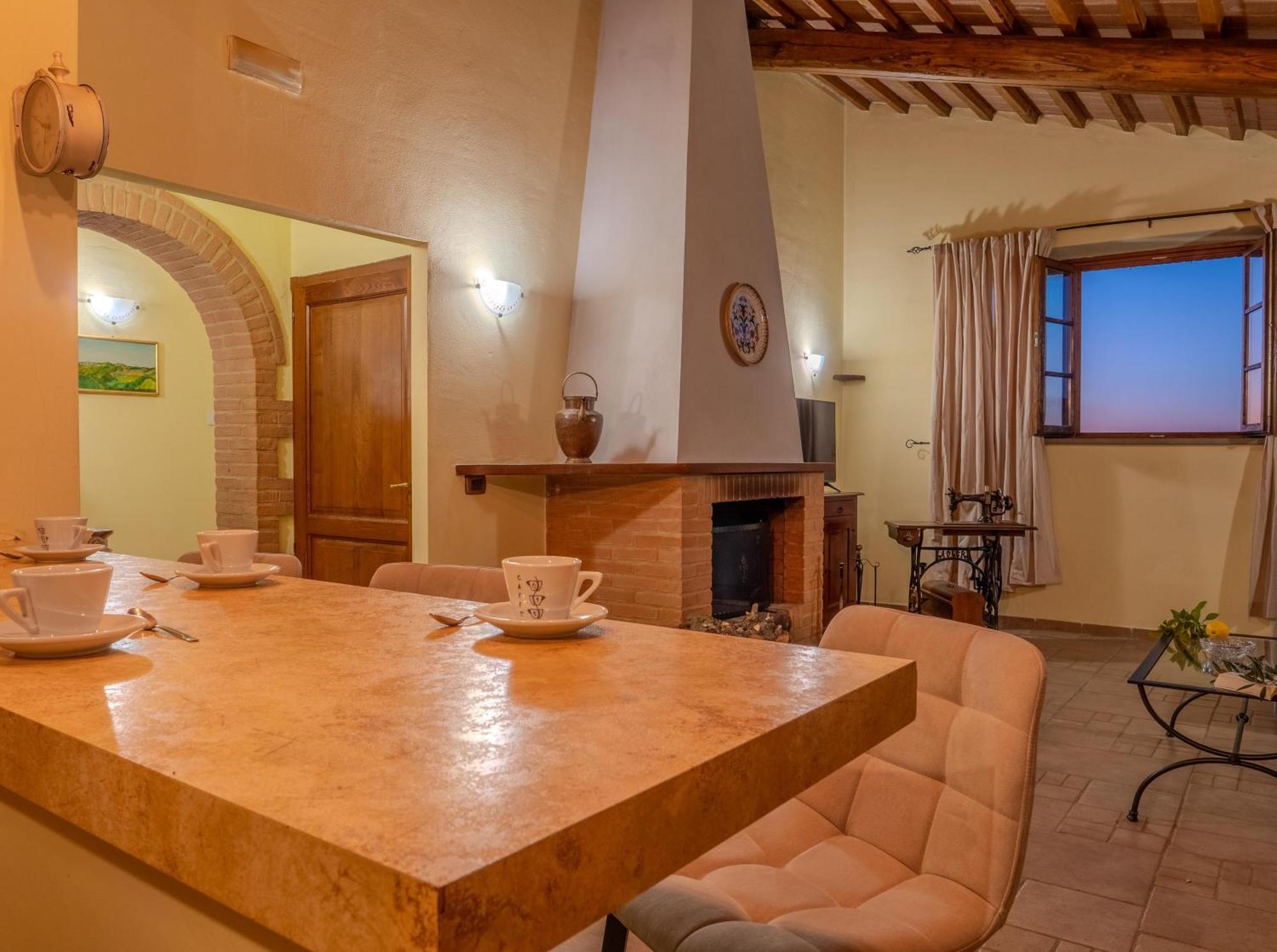 קאסטלמוזיו Agriturismo Pascianella Appartamento Bel Tramonto מראה חיצוני תמונה